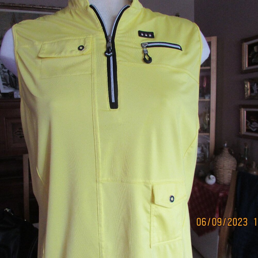 Sports top